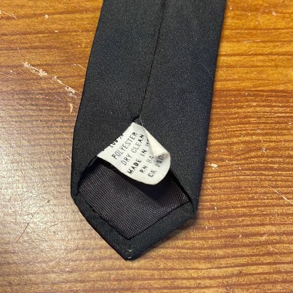 Ralph Marlin Men’s Tie Three Stooges Antics 1994 Tie - Picture 6 of 6